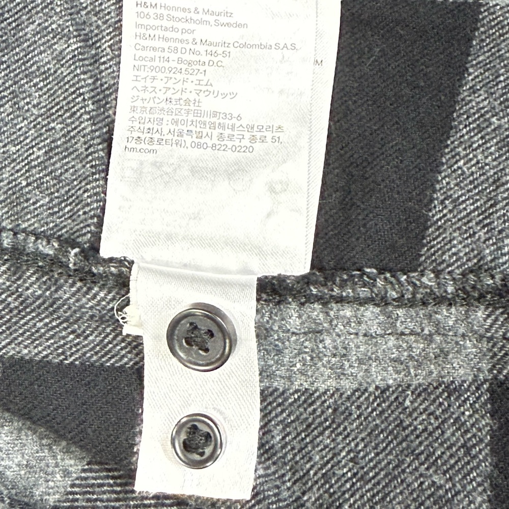 H&M Casual Button Down Shirt Black and Gray - Picture 6 of 7